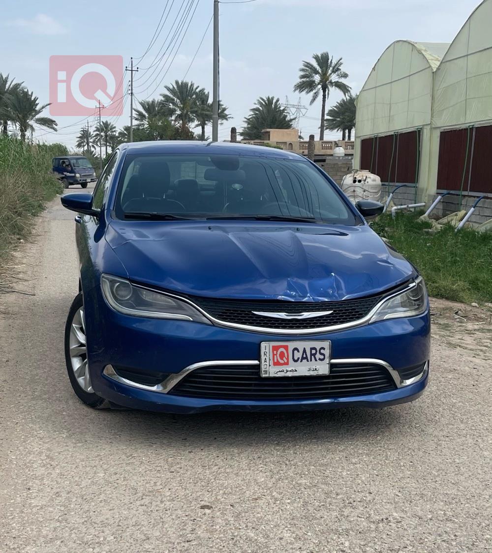 كرايسلر 200